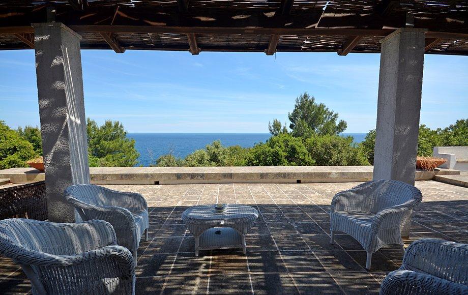 Rez de chaussée - Patio avec vue sur la mer